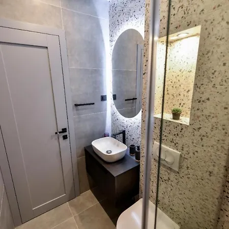 Maris By Belmont Realty Apartament