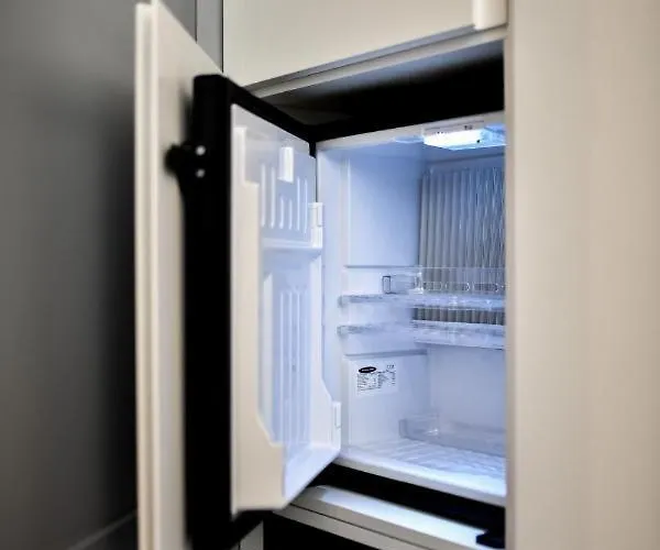 Maris By Belmont Realty Апартаменти