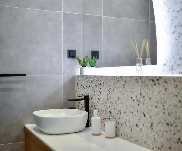 Maris By Belmont Realty Апартаменти *