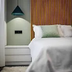 Maris By Belmont Realty 公寓 *