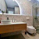 Maris By Belmont Realty 公寓 *