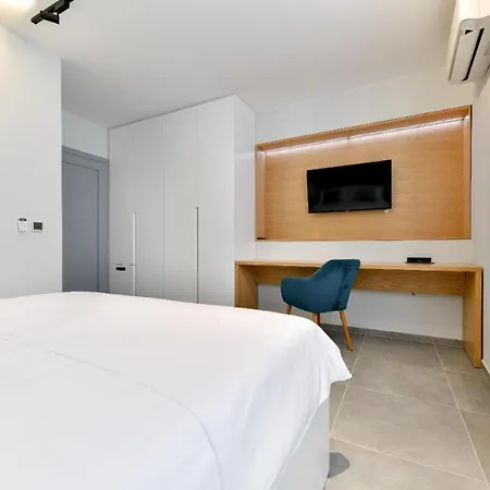 Apartment Maris By Belmont Realty