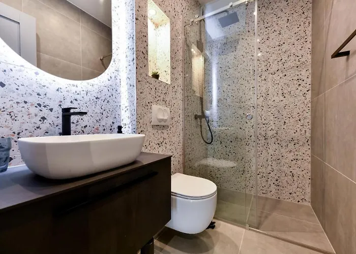 Maris By Belmont Realty Lejlighed